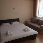 Europroperties Yalta Apartament *