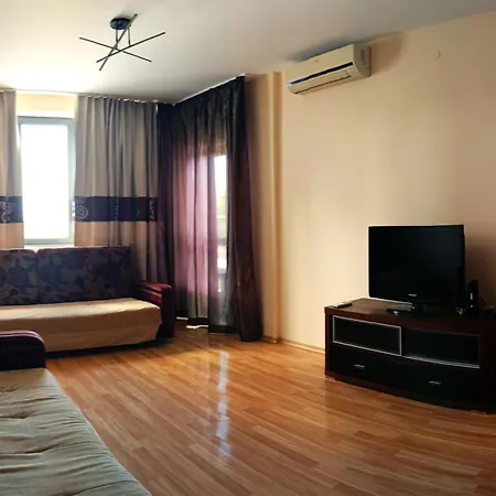 Europroperties Yalta דירה