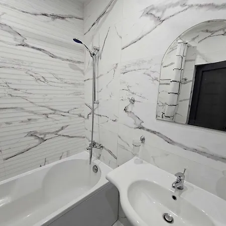 Europroperties Yalta * Goudstrand