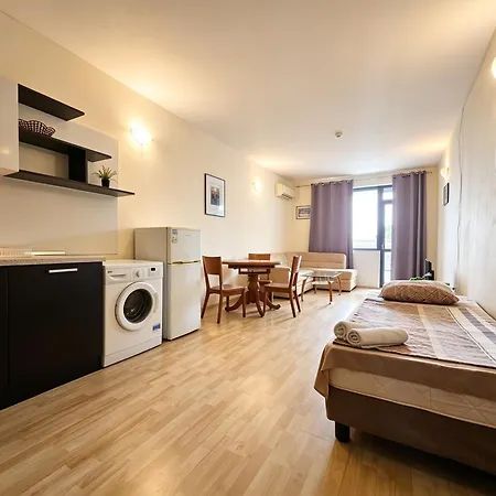 Διαμέρισμα Europroperties Yalta Golden Sands