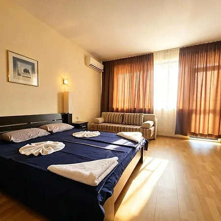 Europroperties Yalta דירה *