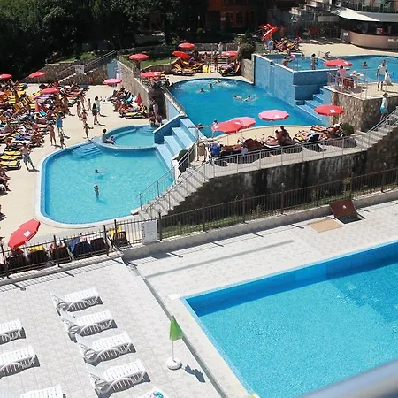 Europroperties Yalta * Golden Sands